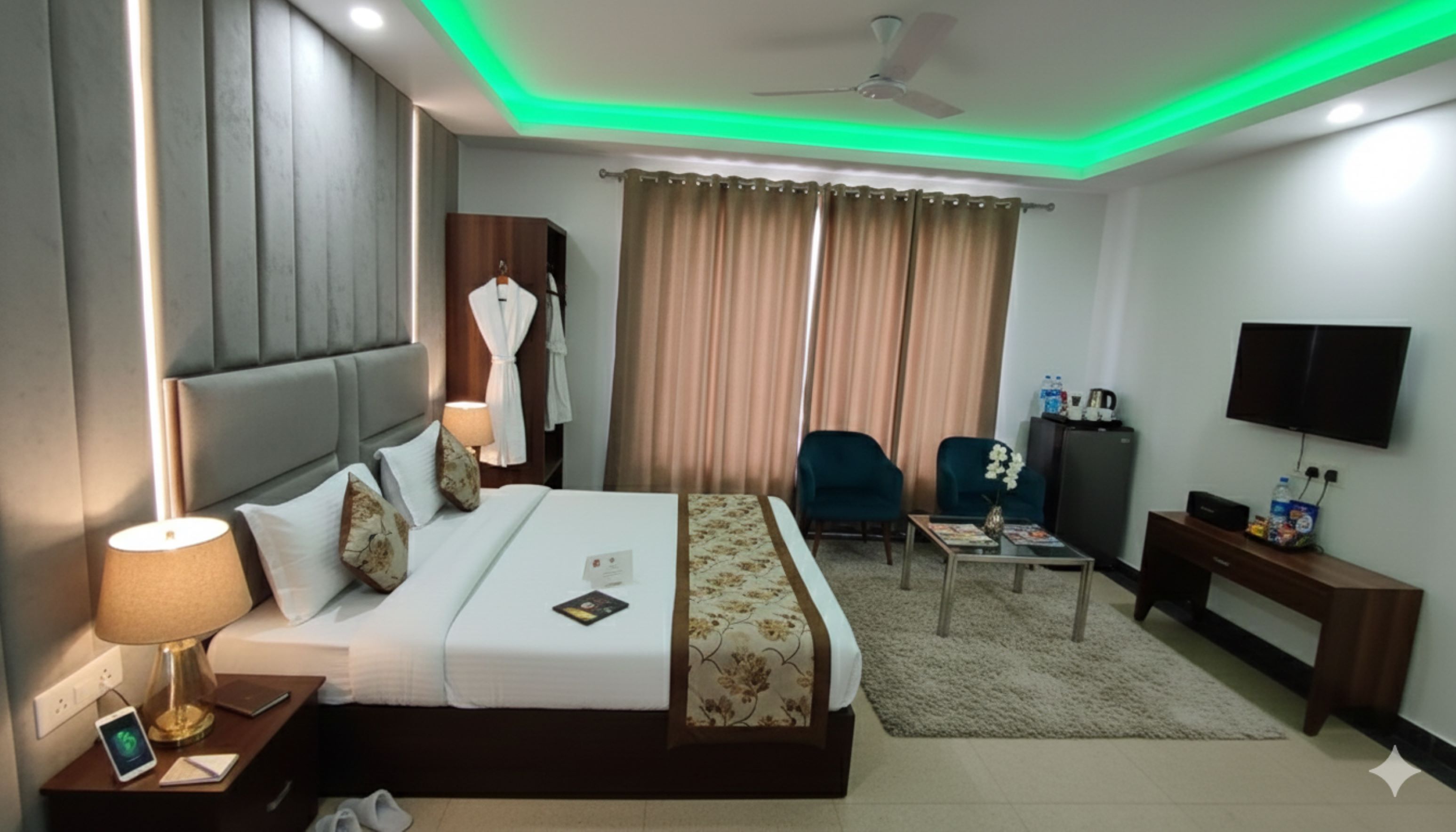 Hotel Tej Palace Near IGI Airport Delhi